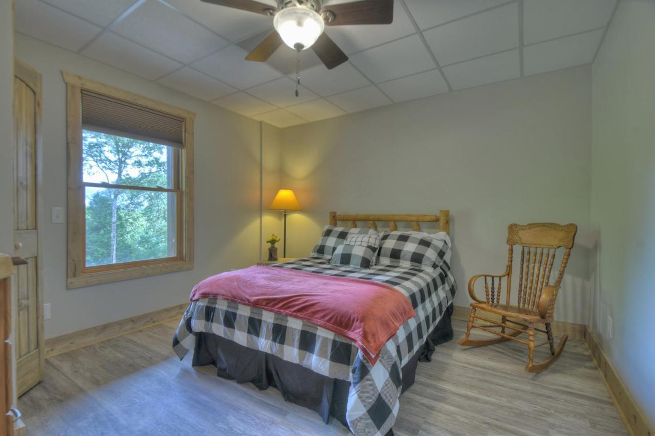 Вилла Hawks Hideaway - Cuddleup Mashburn Mill Экстерьер фото